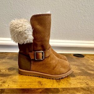 Magellan Outdoors Tan Kids Boots with Faux Fur